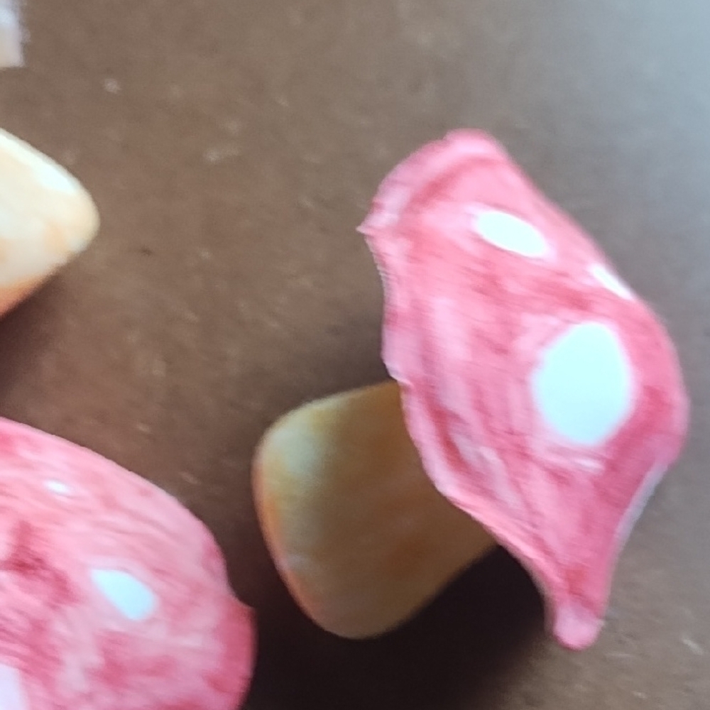 🦋 10 For $10 🦋 Pink and Cream Mushroom Decor - Picture 4 of 8